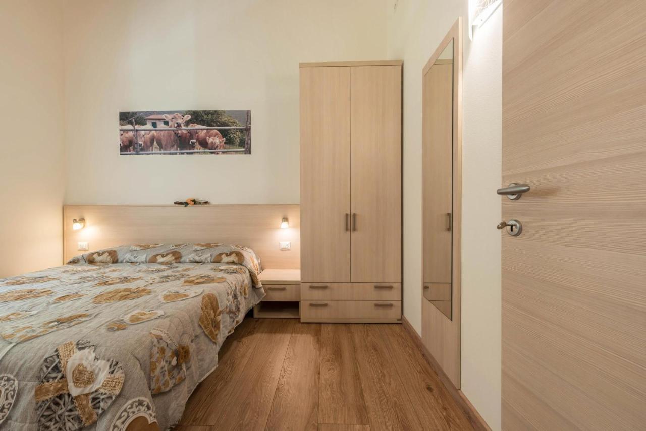 Nonno Bigi Tulipano Apartment Tremosine Bagian luar foto