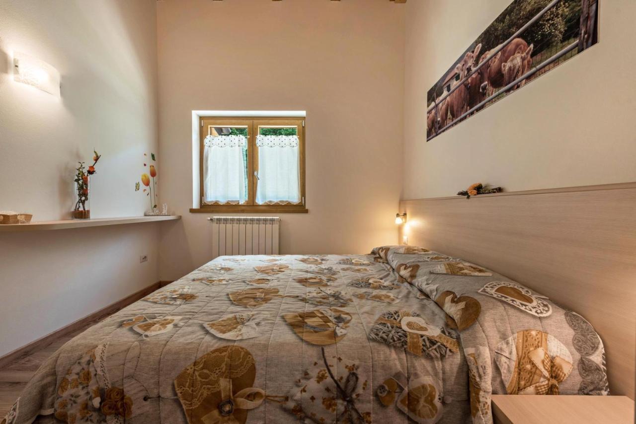 Nonno Bigi Tulipano Apartment Tremosine Bagian luar foto
